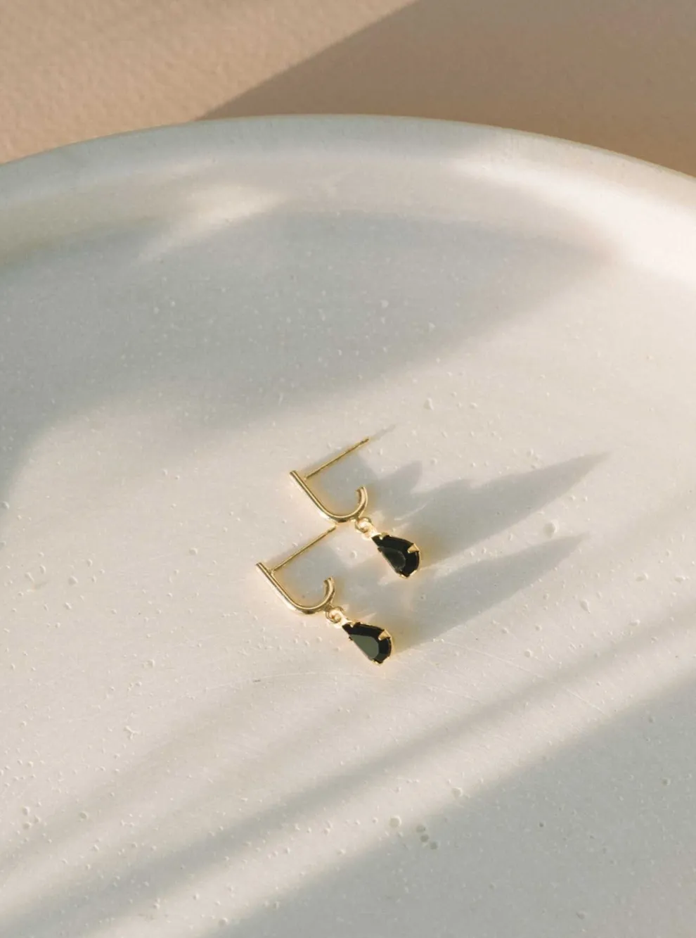 SANDRINE DEVOST Juliette earrings - Black