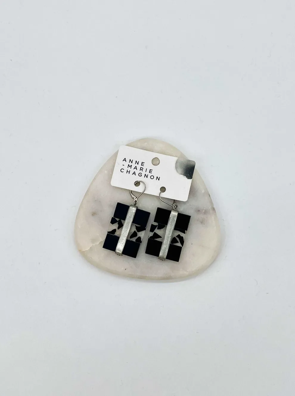 ANNE-MARIE CHAGNON Zazie Earrings-Translucent Black