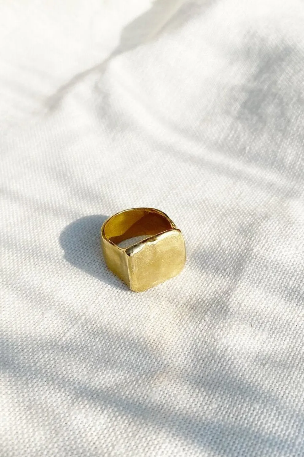 HAWKLY Square Signet Ring - Bronze