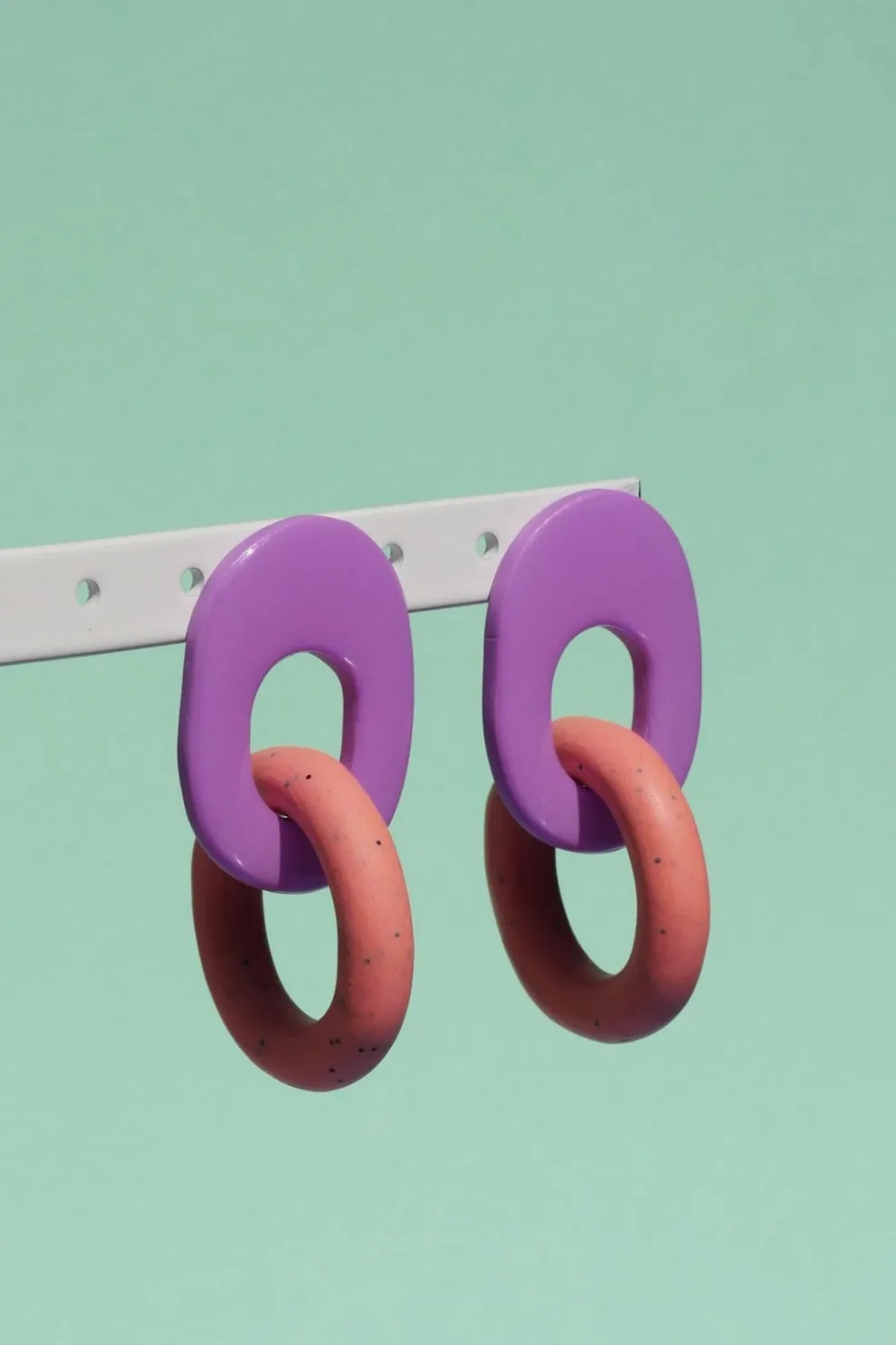 CROCODILE AGILE Lauriette Earrings - Mauve and Coral