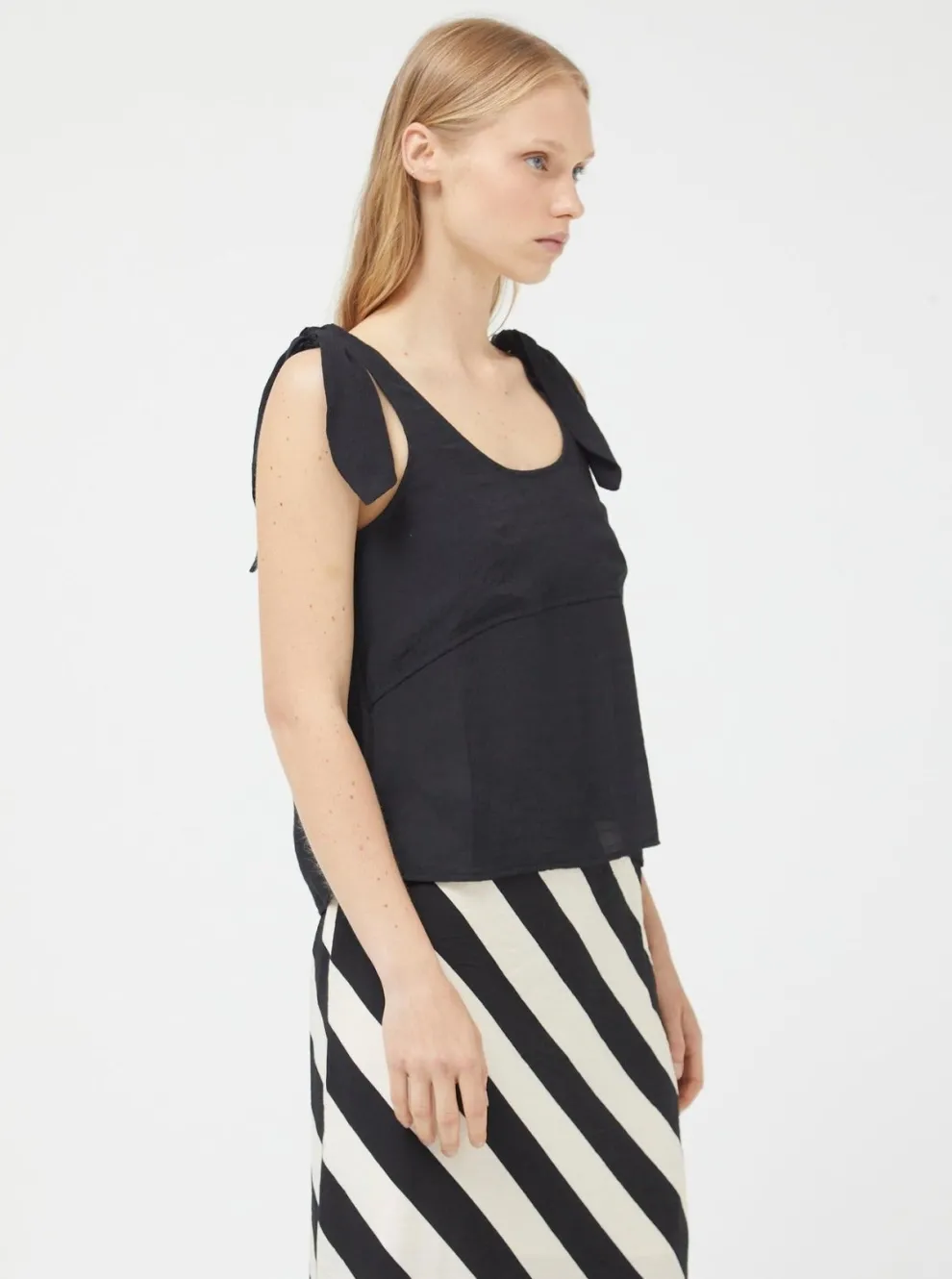 COMPANIA FANTASTICA Tied Top - Black