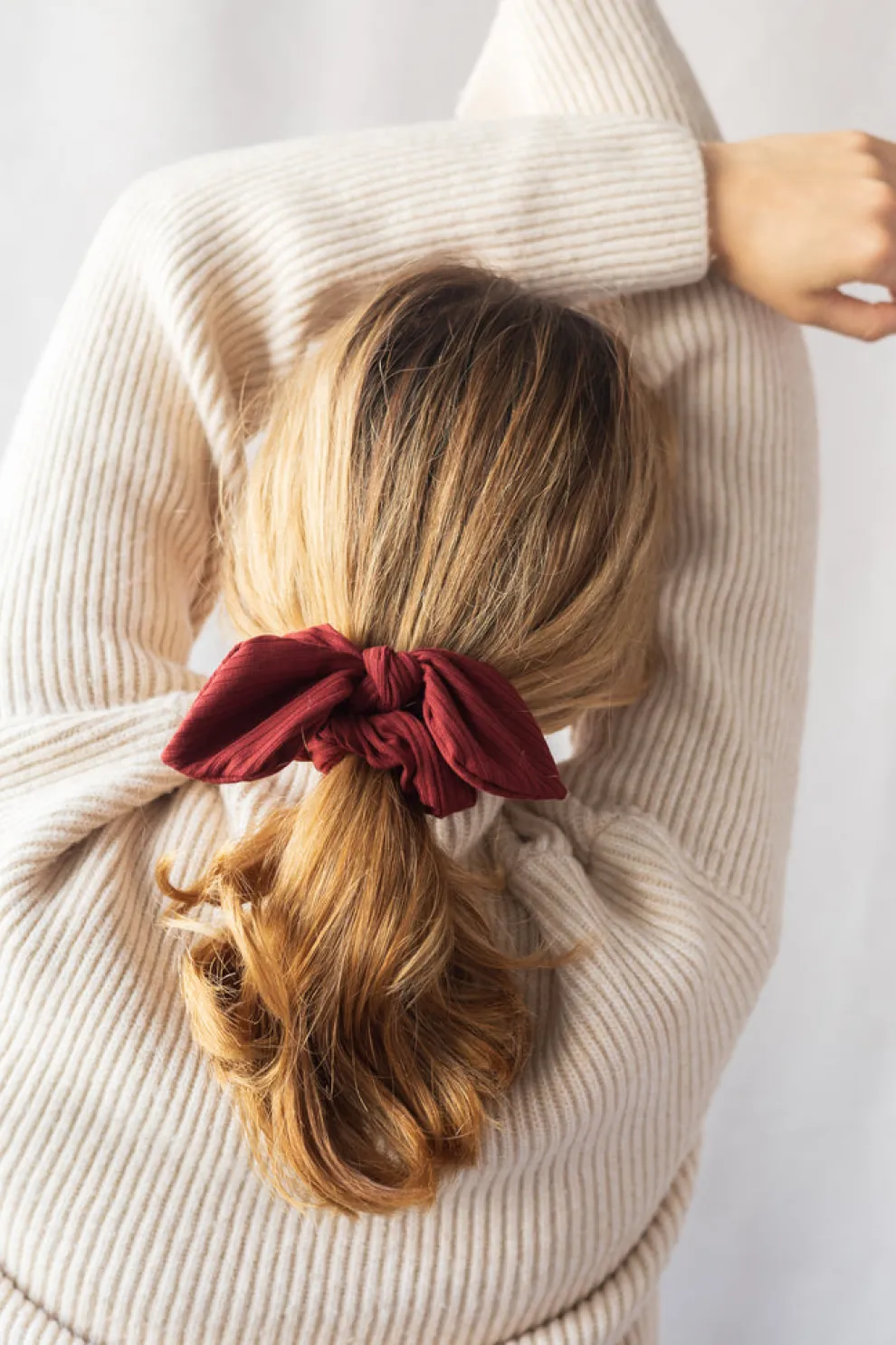 GIBOU Curly Bamboo Scrunchie