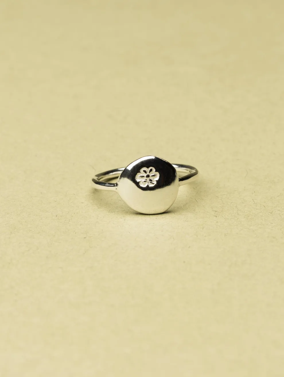LA MANUFACTURE Chamomile Ring