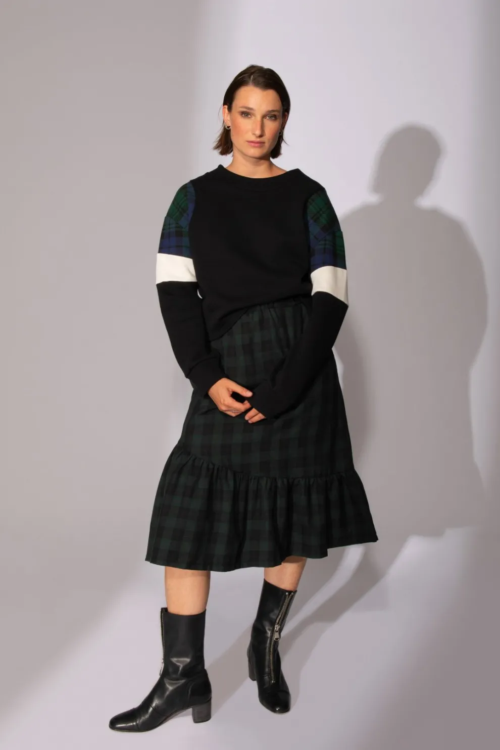 EVE LAVOIE Crewneck Cutout